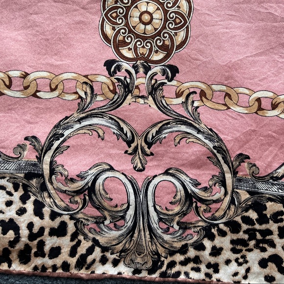 Roberto Cavalli Scarf. 100% Silk. Made in Italy. - Picture 7 of 16